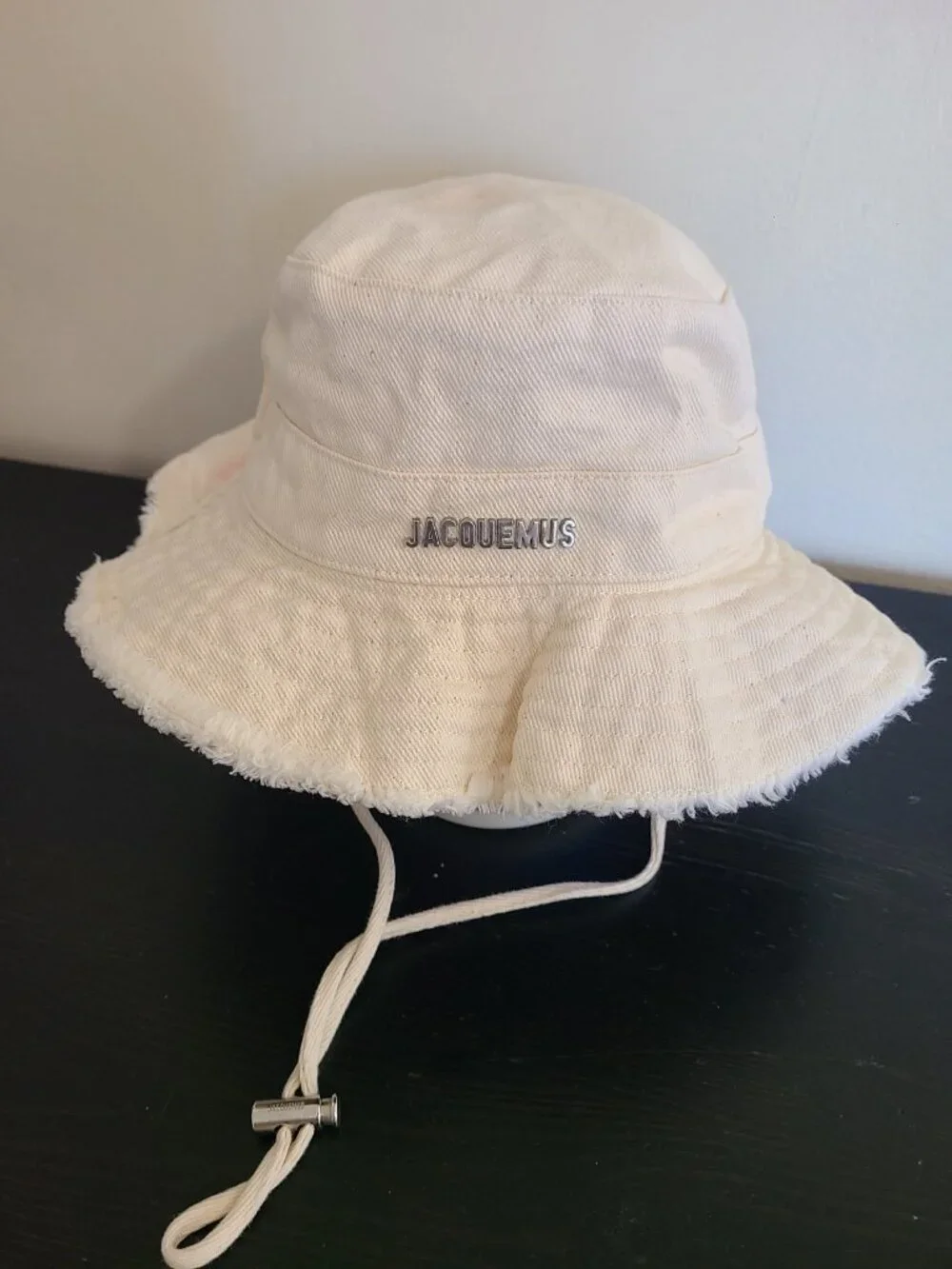 Jacquemus Le Bob Artichaut Bucket Hat Off White